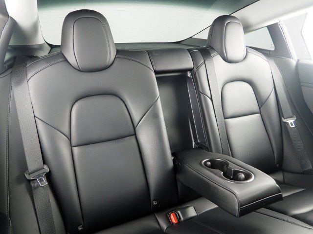 Used 2023 Tesla Model 3 RWD image 17