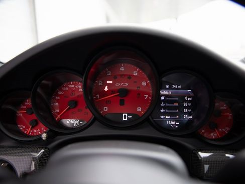 Certified 2019 Porsche 911 Carrera 4 GTS image 19