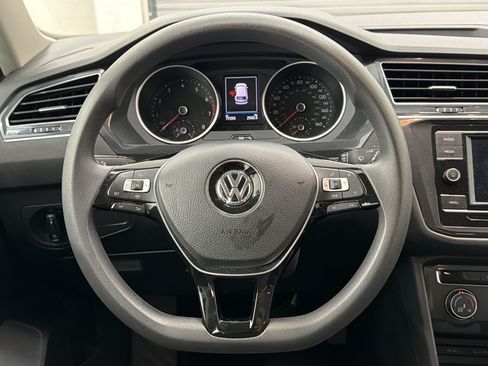 Used 2021 Volkswagen Tiguan S FWD image 14