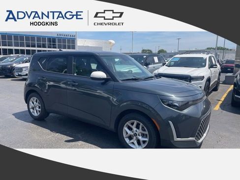Used 2025 Kia Soul LX w/ LX Technology Package FWD image 1