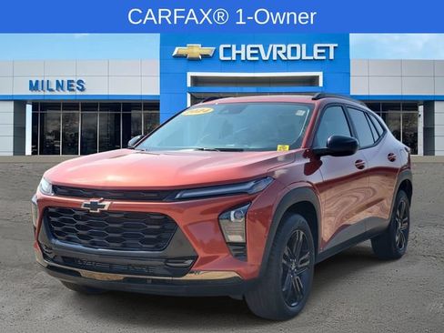 Certified 2024 Chevrolet Trax ACTIV FWD image 2