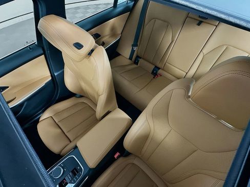 Used 2025 BMW 330i Sedan w/ Convenience Package image 22