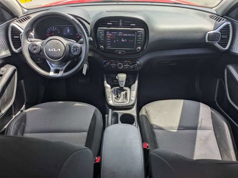 Used 2022 Kia Soul LX FWD image 14