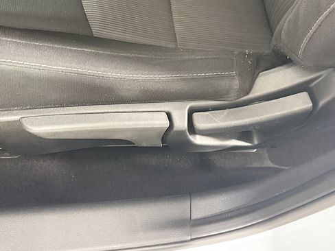 Used 2024 Nissan Sentra SV FWD image 22
