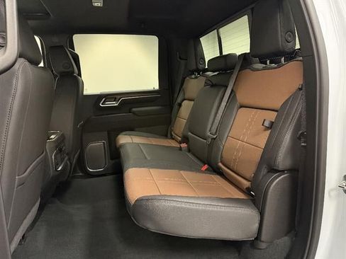 New 2026 Chevrolet Silverado 2500 High Country w/ High Country Premium Package AWD/4WD image 17