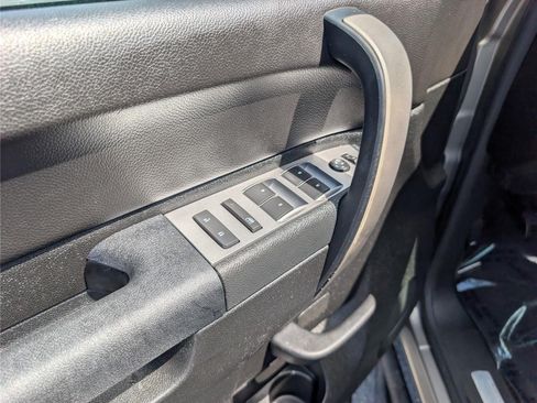 Used 2013 Chevrolet Silverado 2500 LT w/ Z71 Appearance Package AWD/4WD image 19