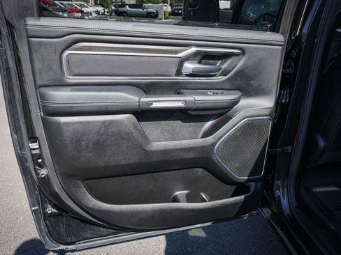 Used 2025 RAM 1500 Laramie image 32