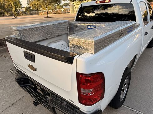 Used 2010 Chevrolet Silverado 1500 LS image 29