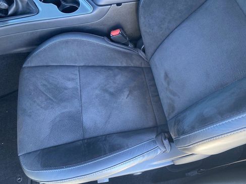 Used 2023 Dodge Challenger R/T w/ Plus Package image 11