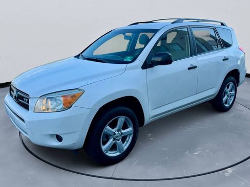 Used 2008 Toyota RAV4 4WD V6 w/ 3rd Row image 2