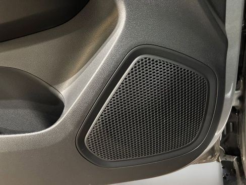 New 2025 Hyundai Venue SEL image 19