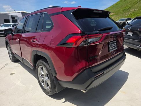 Used 2025 Toyota RAV4 XLE w/ Convenience Package AWD/4WD image 8