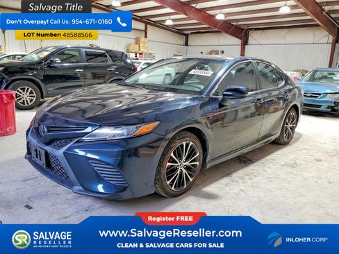 Used 2019 Toyota Camry SE image 1