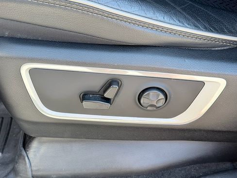 Used 2020 RAM 1500 Laramie AWD/4WD image 25