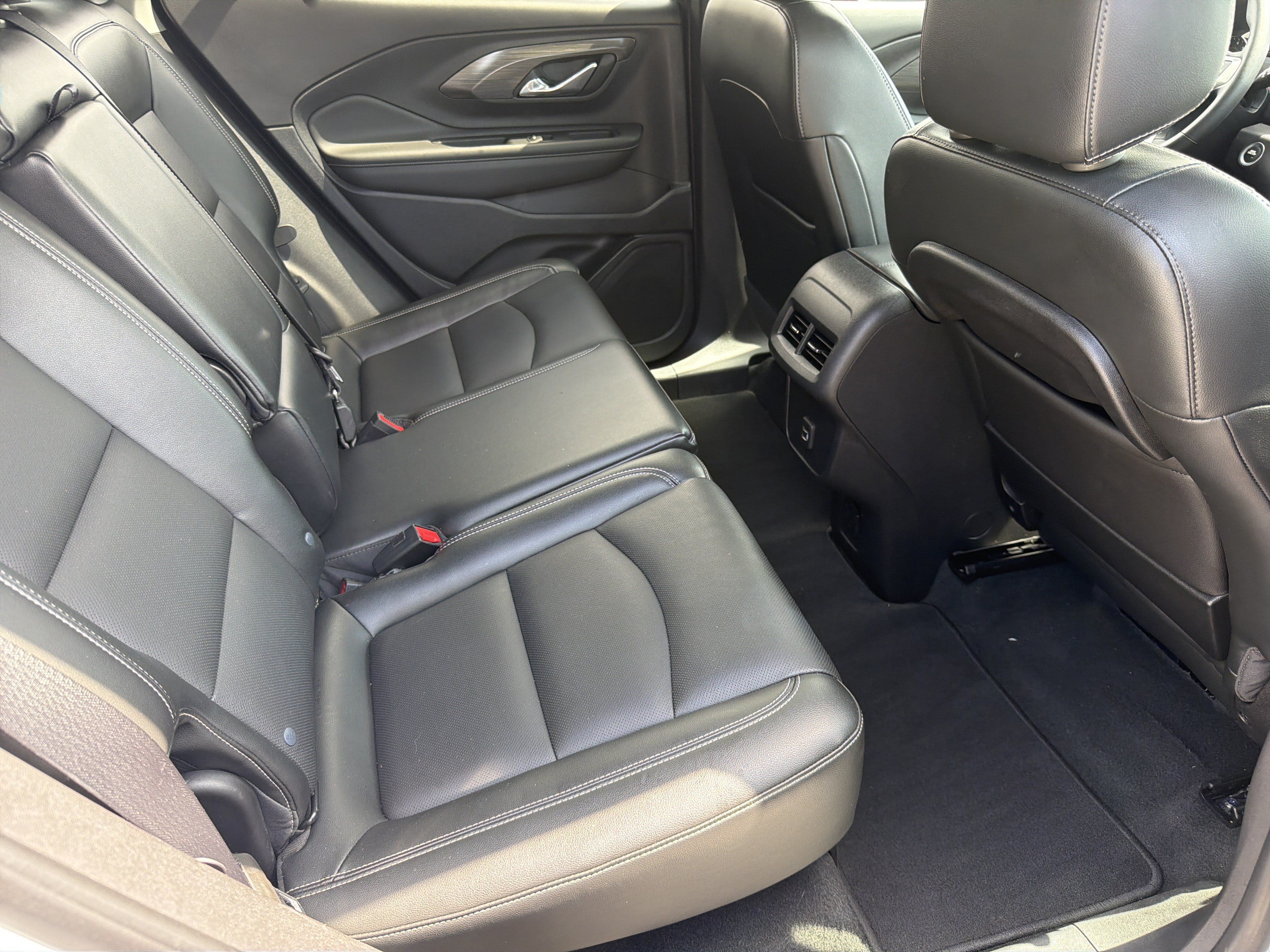 Certified 2023 GMC Terrain SLT AWD/4WD image 16