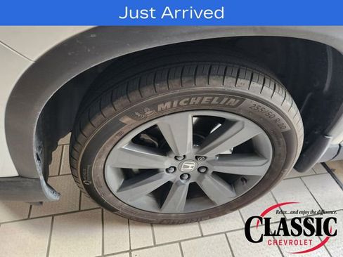 Used 2025 Honda Pilot Sport image 9