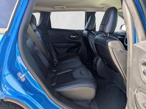 Used 2019 Jeep Cherokee Trailhawk w/ Comfort/Convenience Group image 18