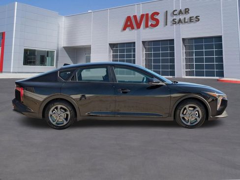 Used 2025 Kia K4 LXS image 5