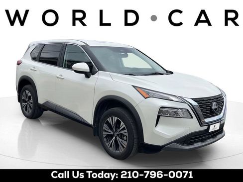 Used 2023 Nissan Rogue SV image 8