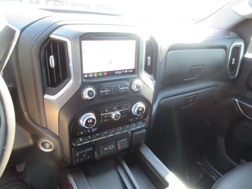 Certified 2022 GMC Sierra 2500 Denali w/ Denali Black Diamond Edition AWD/4WD image 35
