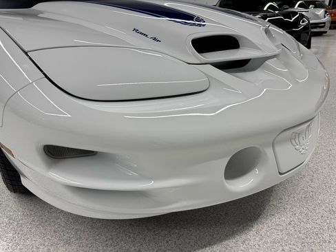 Used 1999 Pontiac Firebird Formula RWD image 29