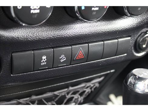 Used 2017 Jeep Wrangler Unlimited Sport w/ Power Convenience Group image 22