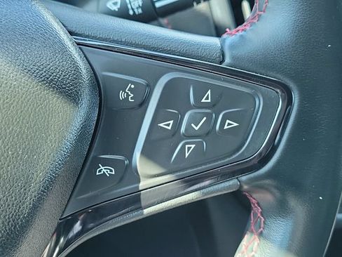 Used 2023 Chevrolet Equinox RS FWD image 26