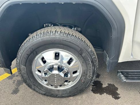 Used 2024 GMC Sierra 3500 Denali Ultimate AWD/4WD image 23