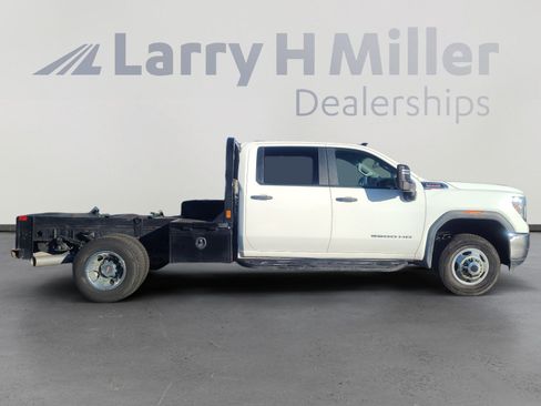 Used 2020 GMC Sierra 3500 4x4 Crew Cab w/ Convenience Package image 4