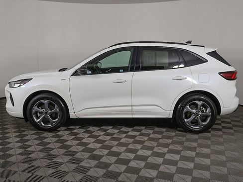 Used 2024 Ford Escape ST-Line w/ Tech Pack #1 FWD image 17