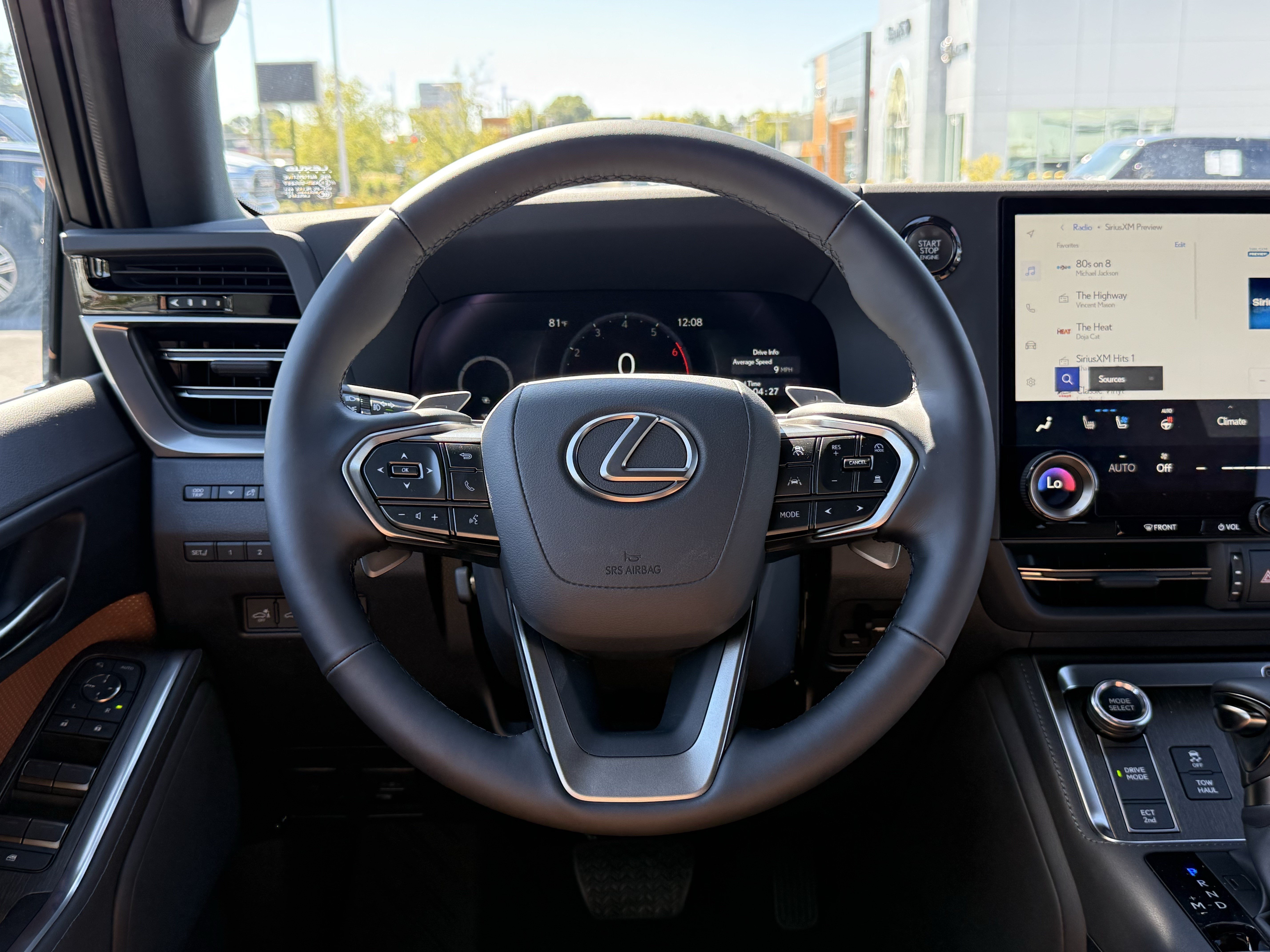 Used 2026 Lexus GX 550 w/ Accessory Package (2T) AWD/4WD image 21