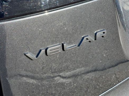 Used 2026 Land Rover Range Rover Velar Dynamic SE image 27