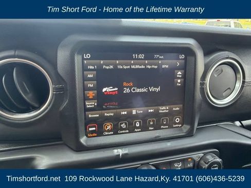 Used 2023 Jeep Wrangler Unlimited Sahara w/ Cold Weather Group AWD/4WD image 11