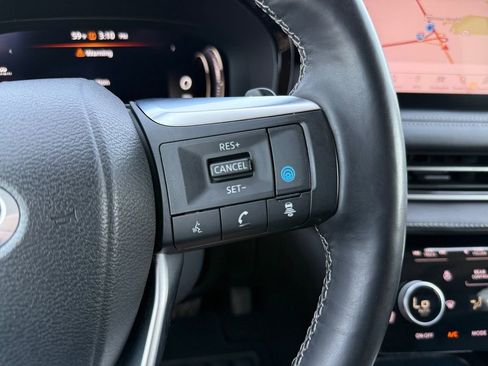 Used 2023 INFINITI QX60 Sensory image 22