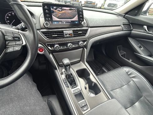 Used 2018 Honda Accord EX-L image 17