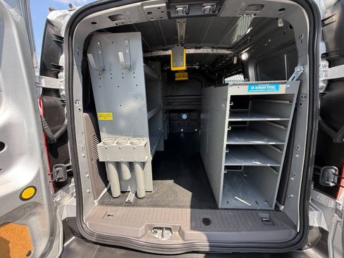 Used 2019 Ford Transit Connect XLT FWD image 9