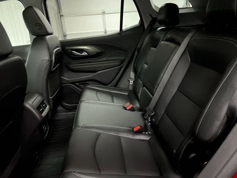 Certified 2023 GMC Terrain SLT w/ Infotainment Package II image 26
