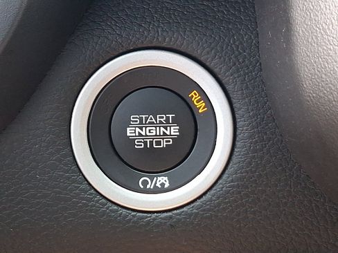 Used 2019 RAM 1500 Big Horn AWD/4WD image 23