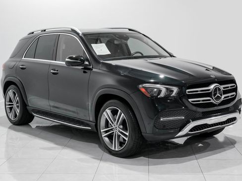 Used 2020 Mercedes-Benz GLE 450 4MATIC image 3
