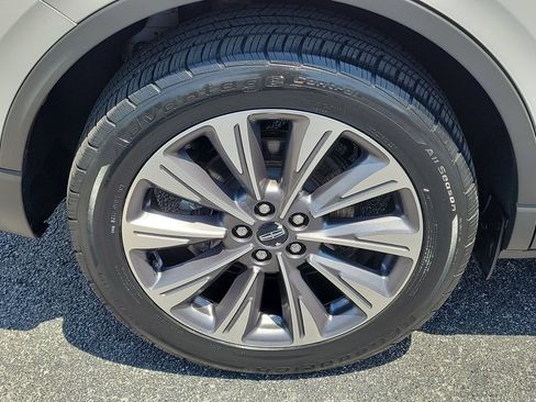 Used 2020 Lincoln Corsair Reserve w/ Elements Package FWD image 5