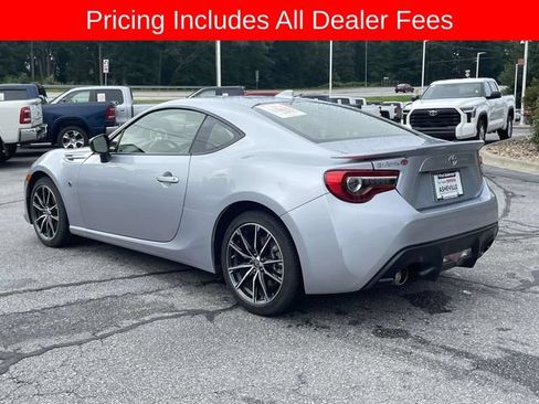 Used 2020 Toyota 86 RWD image 3