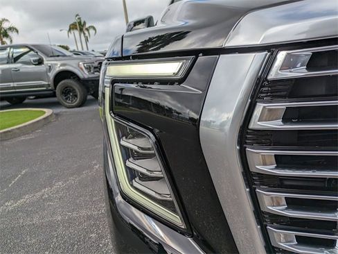 New 2026 GMC Yukon XL Denali w/ Sun & Power Step Package image 9