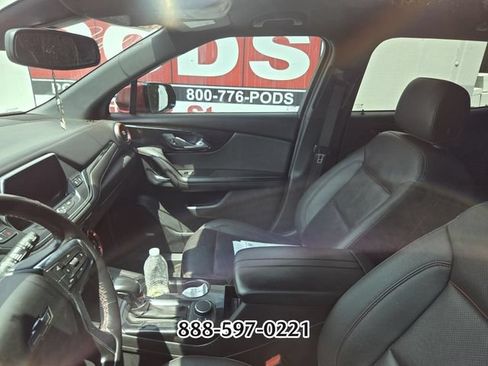 Used 2022 Chevrolet Blazer RS w/ Enhanced Convenience Package FWD image 3