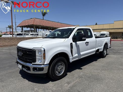 Used 2024 Ford F250 XL w/ XL Chrome Package RWD image 4