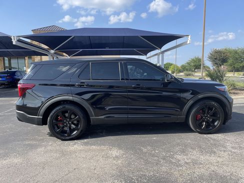 Used 2021 Ford Explorer ST w/ Equipment Group 401A AWD/4WD image 8