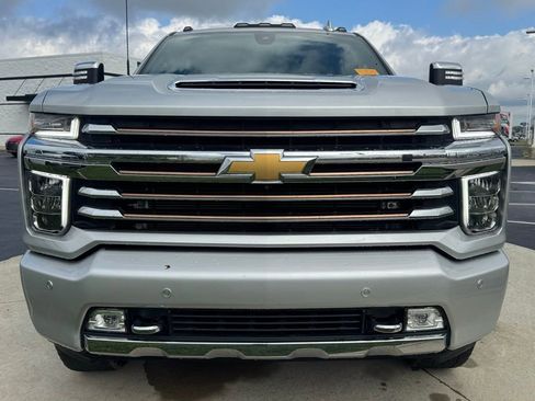 Used 2021 Chevrolet Silverado 2500 High Country w/ Z71 Off-Road Package AWD/4WD image 2