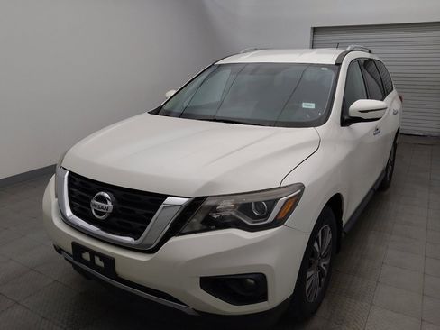Used 2017 Nissan Pathfinder SV w/ Trailer Tow Package AWD/4WD image 15
