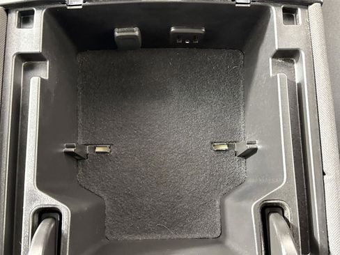 Used 2018 Chevrolet Silverado 1500 LT image 30