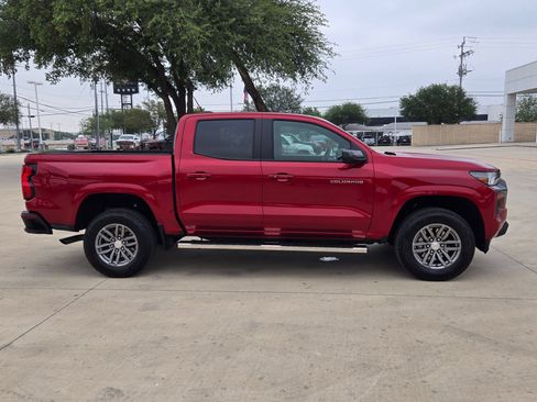Used 2024 Chevrolet Colorado LT w/ LT Convenience Package RWD image 8