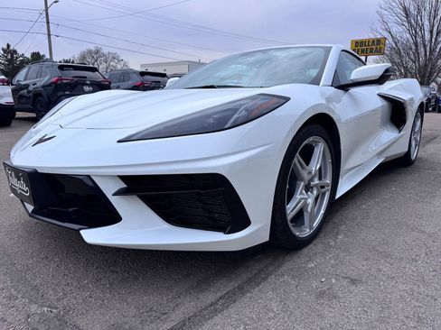 Used 2025 Chevrolet Corvette Stingray Coupe RWD image 27